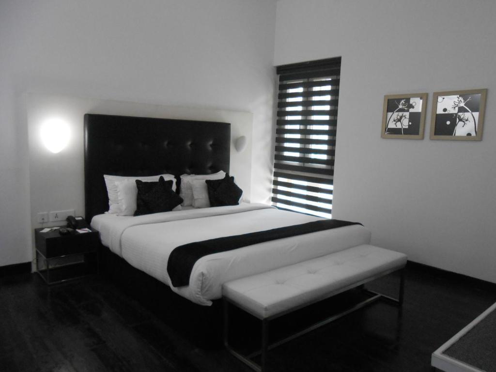 Sapphire Suite Kalkutta Zimmer foto
